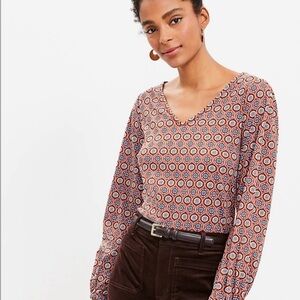 LOFT Multicolor Patterned V-Neck Blouse